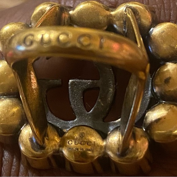 Authentic Gucci Bronze GG Marmount Ring with Interlocking Red Crystals. - Picture 3 of 4